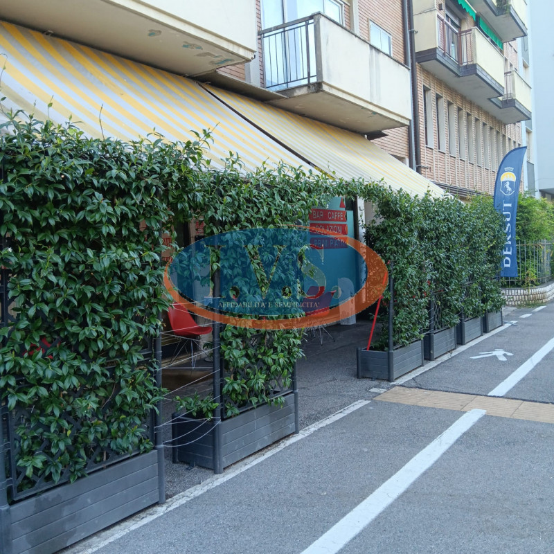 VENDESI ATTIVITA' DI BAR ZONA STADIO - VICENZA VICENZA (VI):
In zona di grande visibilità VENDESI...