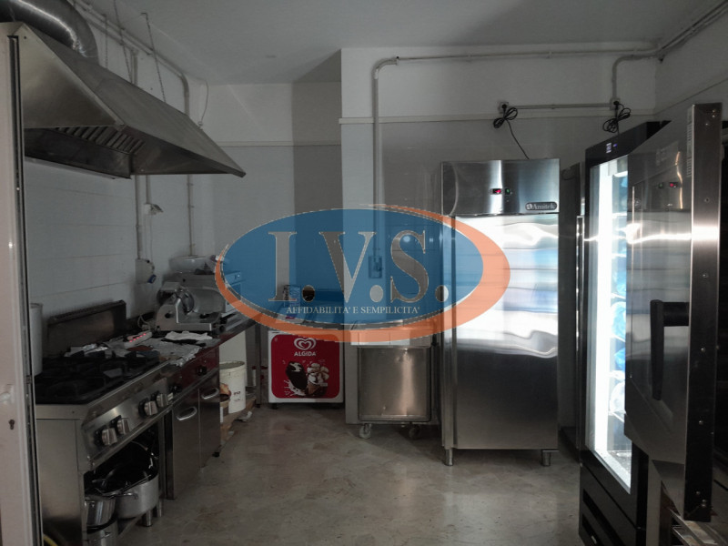 VENDESI ATTIVITA' DI BAR ZONA STADIO - VICENZA VICENZA (VI):
In zona di grande visibilità VENDESI...