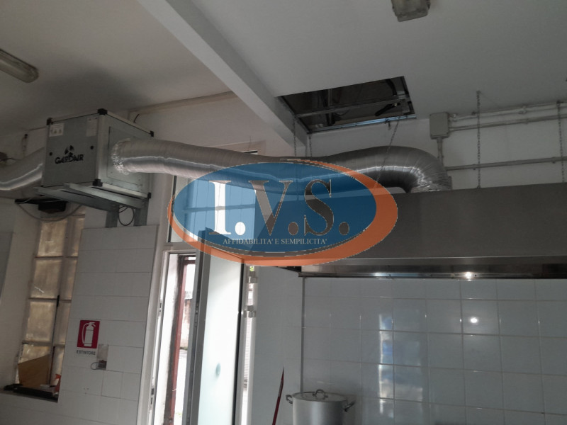 VENDESI ATTIVITA' DI BAR ZONA STADIO - VICENZA VICENZA (VI):
In zona di grande visibilità VENDESI...