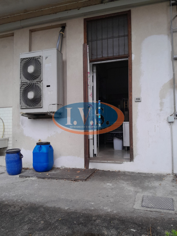 VENDESI ATTIVITA' DI BAR ZONA STADIO - VICENZA VICENZA (VI):
In zona di grande visibilità VENDESI...