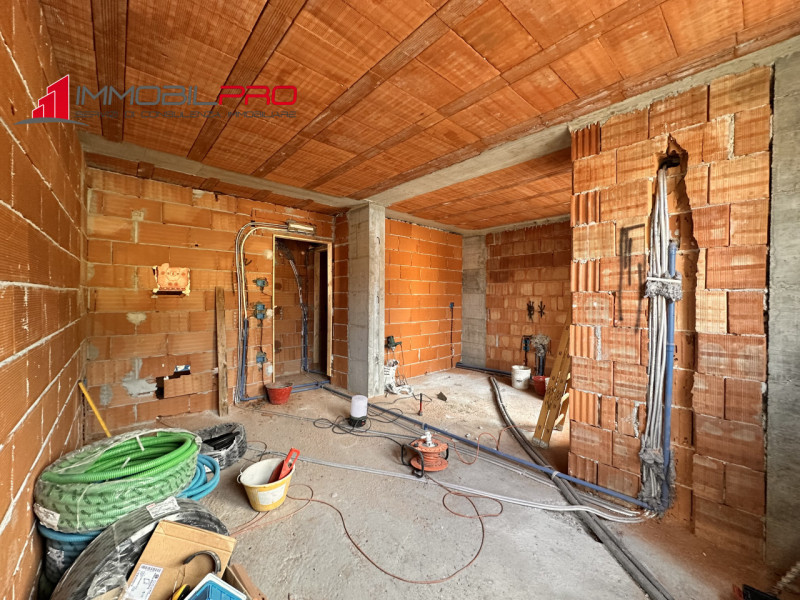 Proponiamo in vendita un appartamento di nuova costruzione inserito in un contesto esclusivo di s...