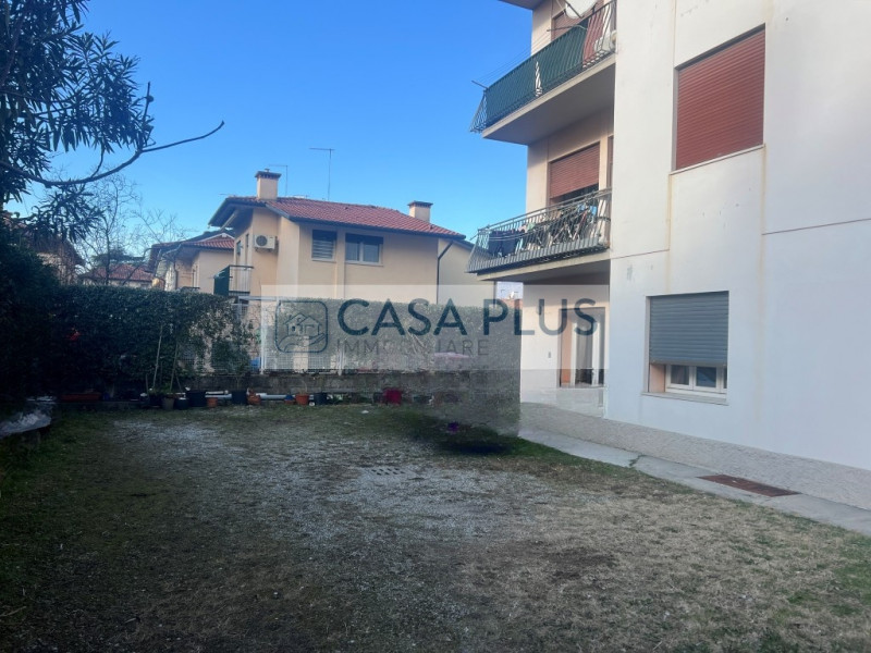 Bilocale al piano terra – 40 mq, ottimo investimento a Cassola (confine Bassano del Grappa)

Prop...