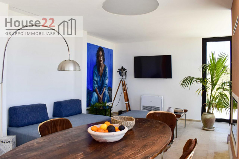 AVOLA - SIRACUSA. Immagina di svegliarti ogni mattina con la vista mozzafiato sul mare, immerso i...