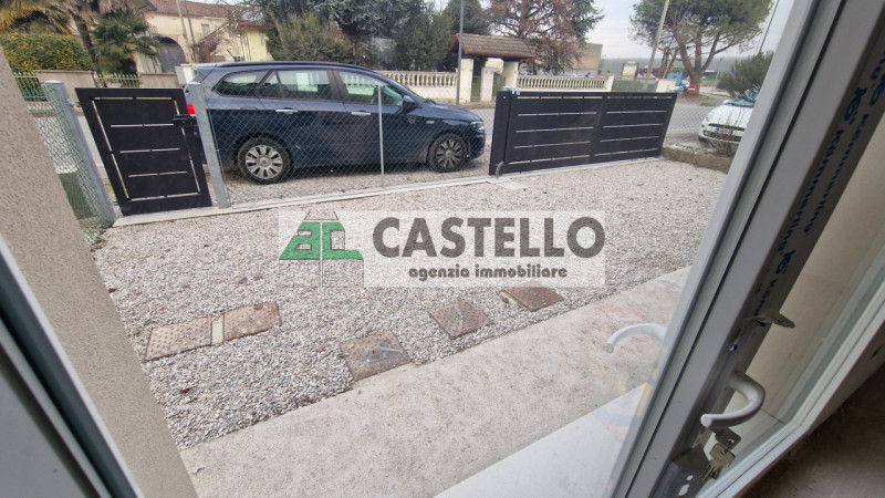 Borgoricco a poca distanza dal centro paese su fabbricato di 3 unità ristrutturato e senza spese ...