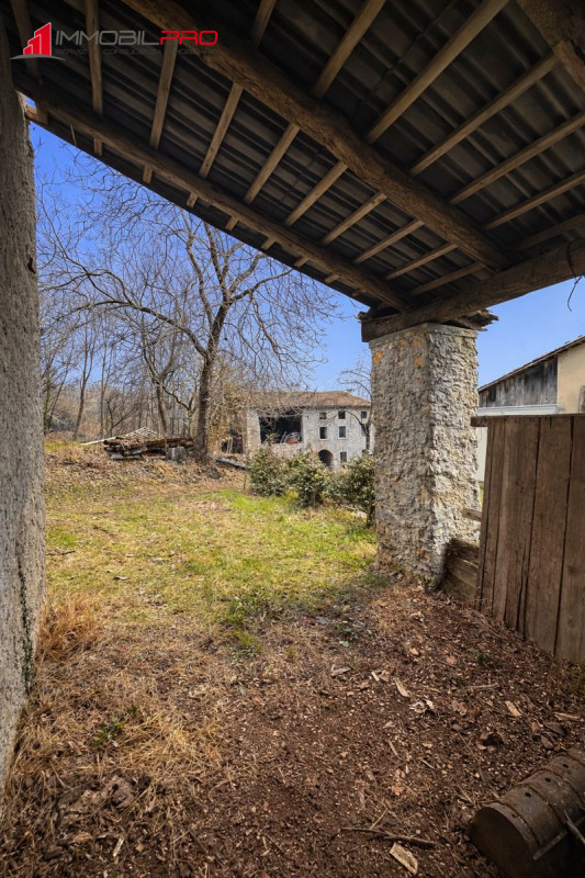 Immagina uno spazio tutto tuo, circondato dal verde e dalla tranquillità delle colline di Monte M...