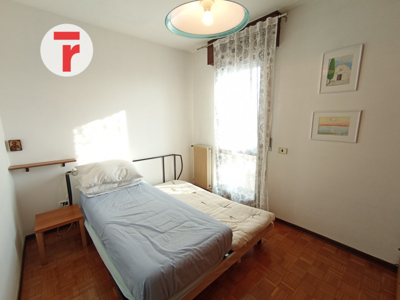 L'immobile si trova in zona San Gregorio, una delle parrocchie a nord di Padova. 
L’area è ben se...