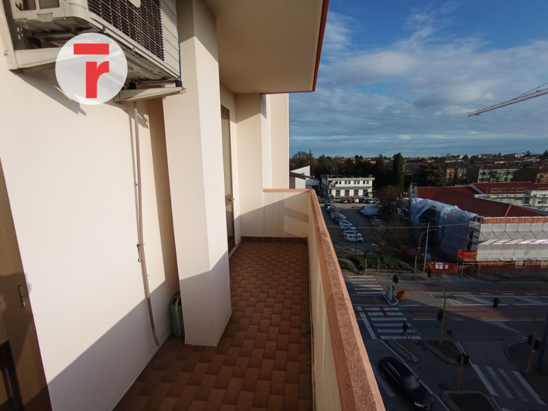 L'immobile si trova in zona San Gregorio, una delle parrocchie a nord di Padova. 
L’area è ben se...