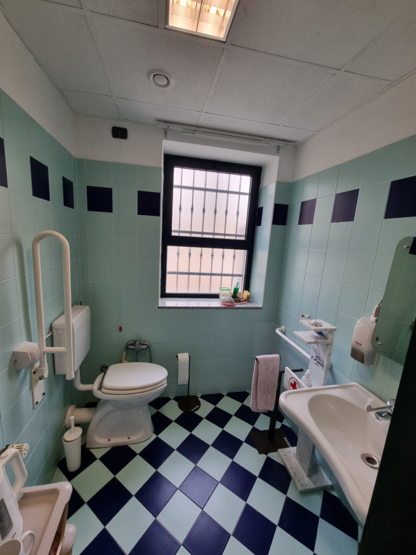 P.te di Barbarano, a due passi dalla Riviera Berica proponiamo in Vendita interessante negozio al...