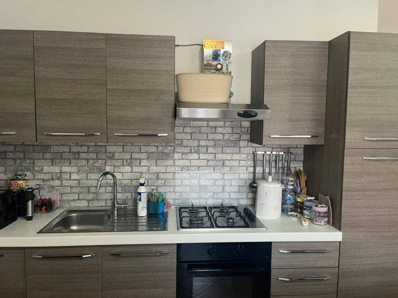 Proponiamo in affitto un ampio e luminoso appartamento di circa 85 mq situato nel comune di Cordi...