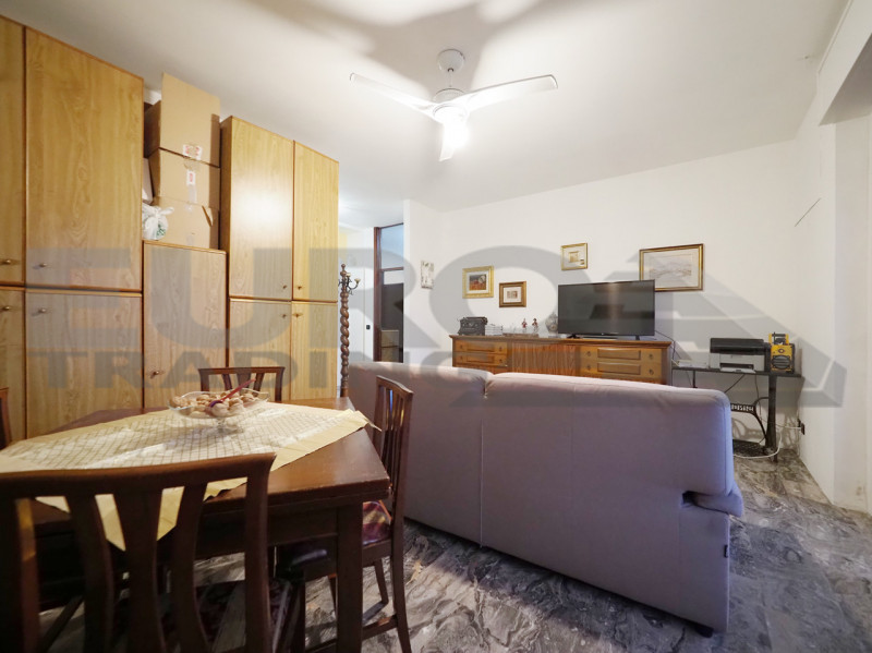 PREGANZIOL – SAN TROVASO

Ampio appartamento con 3 camere, 4 terrazze e garage

In una tranquilla...