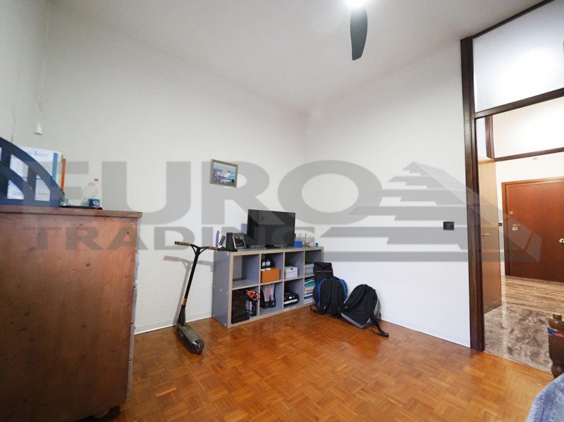 PREGANZIOL – SAN TROVASO

Ampio appartamento con 3 camere, 4 terrazze e garage

In una tranquilla...