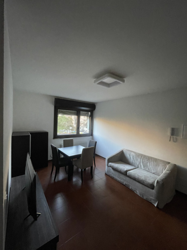 Nel cuore autentico di Vicenza, nella rinomata cornice del Centro Storico, proponiamo in locazion...