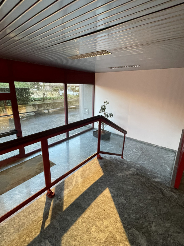 Nel cuore autentico di Vicenza, nella rinomata cornice del Centro Storico, proponiamo in locazion...