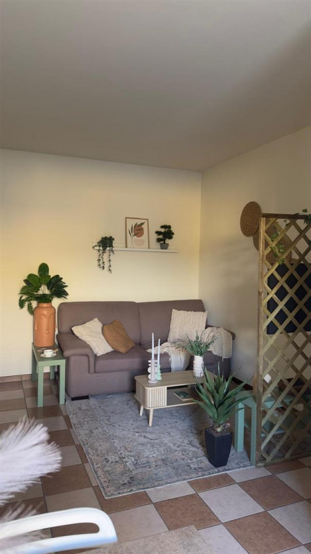 Cittadella, al piano terra con giardino, vendesi Bicamere di 65 mq con soggiorno-cottura, bagno c...