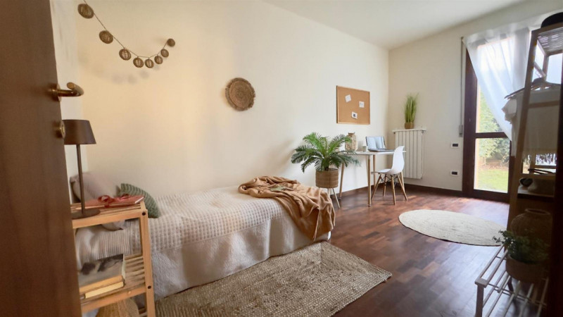 Cittadella, al piano terra con giardino, vendesi Bicamere di 65 mq con soggiorno-cottura, bagno c...