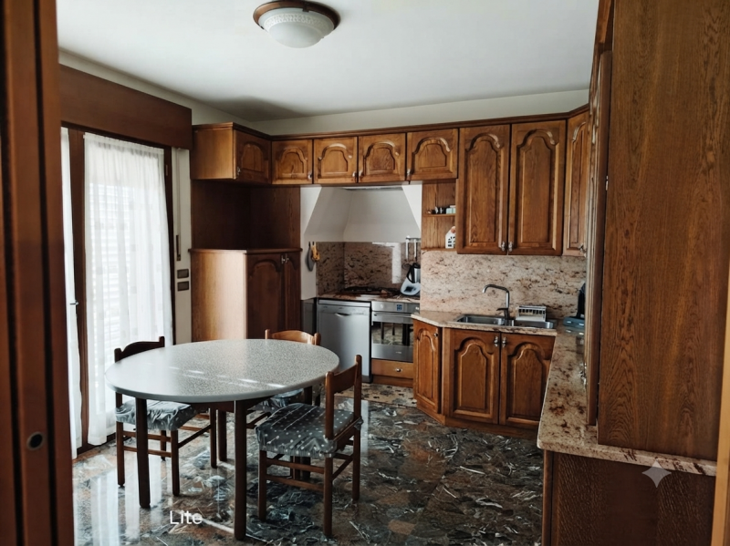 (Per INFO 3316190143) Scopri questa splendida casa singola terratetto, situata nel cuore di Caste...