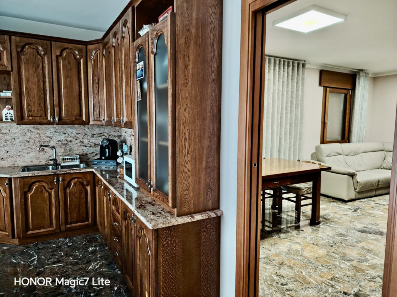 (Per INFO 3316190143) Scopri questa splendida casa singola terratetto situata nel cuore di Castel...