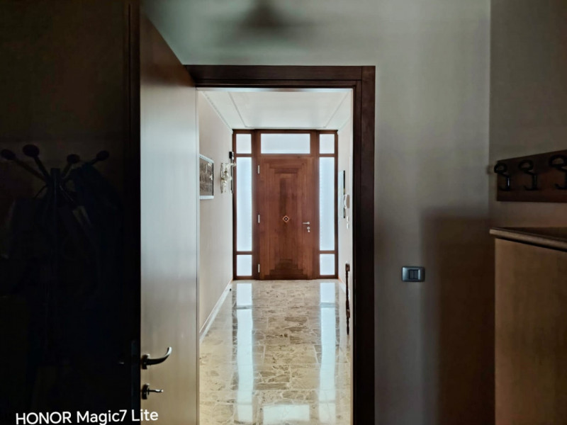(Per INFO 3316190143) Scopri questa splendida casa singola terratetto, situata nel cuore di Caste...