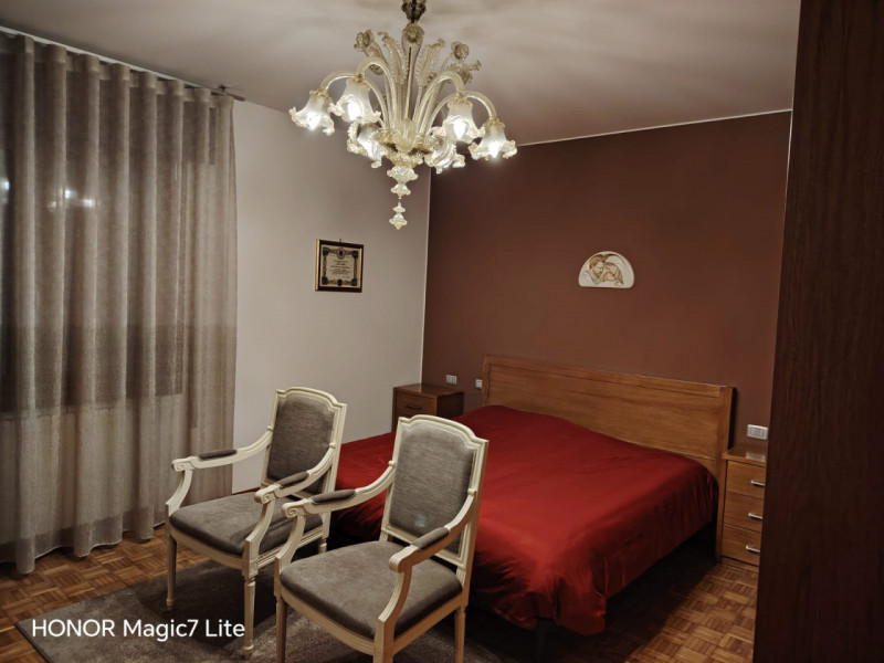 (Per INFO 3316190143) Scopri questa splendida casa singola terratetto, situata nel cuore di Caste...