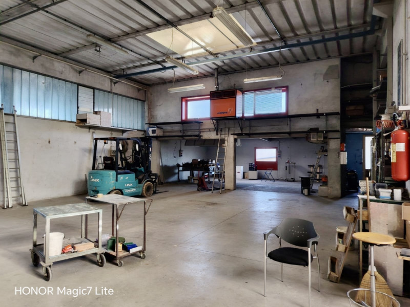 (Per INFO 3316190143) Scopri questa splendida casa singola terratetto, situata nel cuore di Caste...