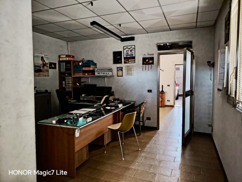 (Per INFO 3316190143) Scopri questa splendida casa singola terratetto, situata nel cuore di Caste...