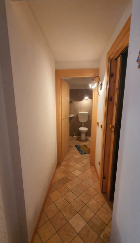 Rif. A.A.88-241

Vendita all'asta - terreno boschivo con annesso rustico in data 10 marzo 2026

D...