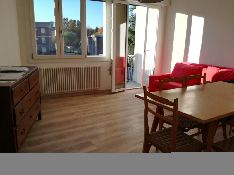 Forcellini Appartamento piano alto ingresso soggiorno cucina due camere due bagni poggiolo garage...