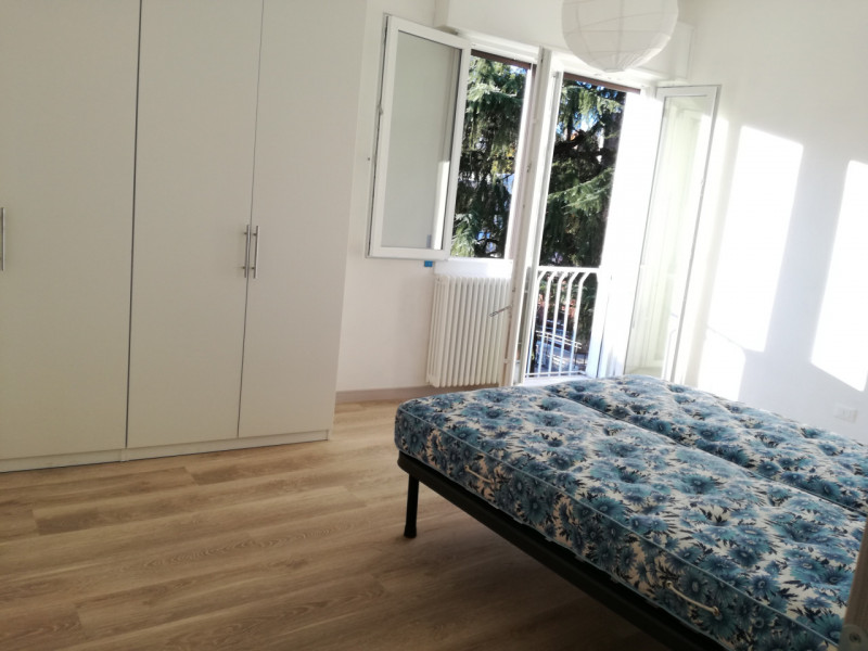 Forcellini Appartamento piano alto ingresso soggiorno cucina due camere due bagni poggiolo garage...