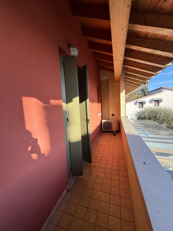 (Per INFO 3316190143) Scopri il tuo nuovo rifugio nel cuore di Bella Venezia, una delle zone più ...