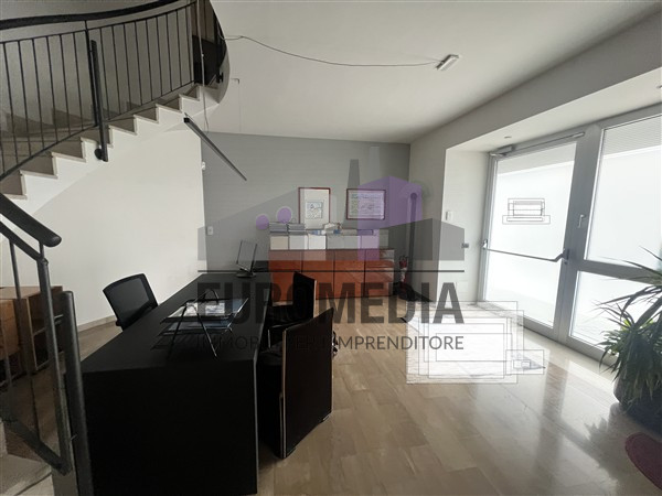 Rif. 1564 – ANTONIO – Per informazioni: 338.4892021
EUROMEDIA propone in locazione un immobile a ...