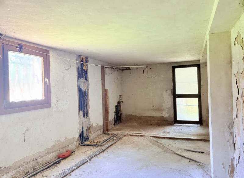 Nel cuore di Battaglia Terme, proponiamo in vendita casa a schiera inserita in una caratteristica...