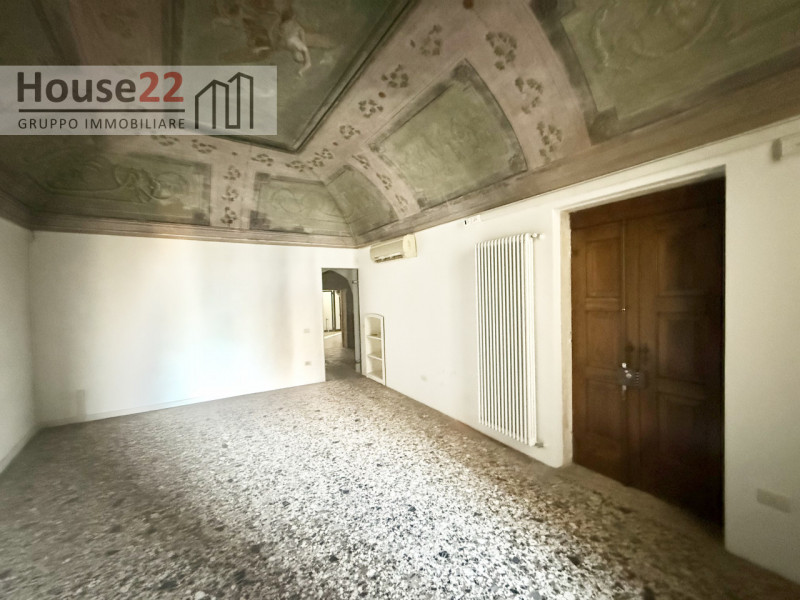 CORSO ANDREA PALLADIO. VICENZA. In pieno centro storico di Vicenza in bellissimo e curato palazzo...