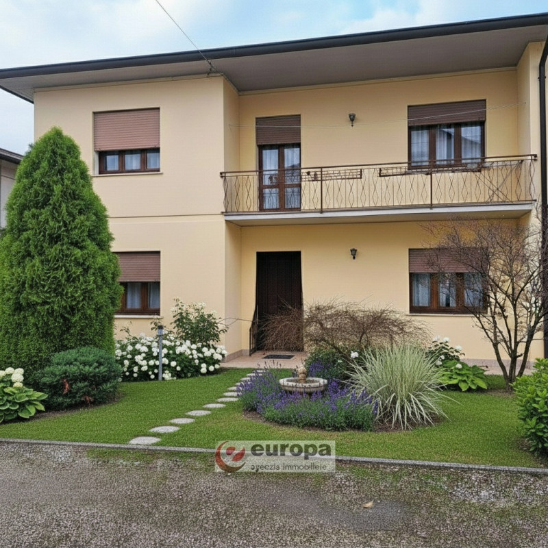 A VALPROTO (VI), interessante opportunità per una/due famiglie, vendesi intera casa bifamiliare s...