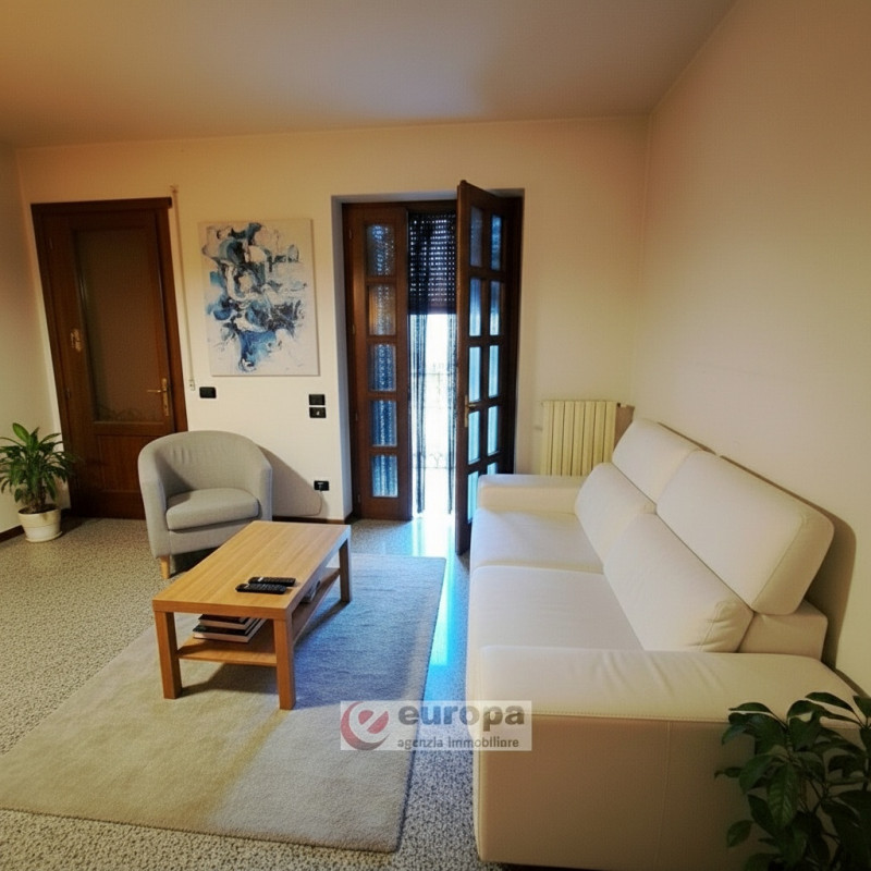 A VALPROTO (VI), interessante opportunità per una/due famiglie, vendesi intera casa bifamiliare s...