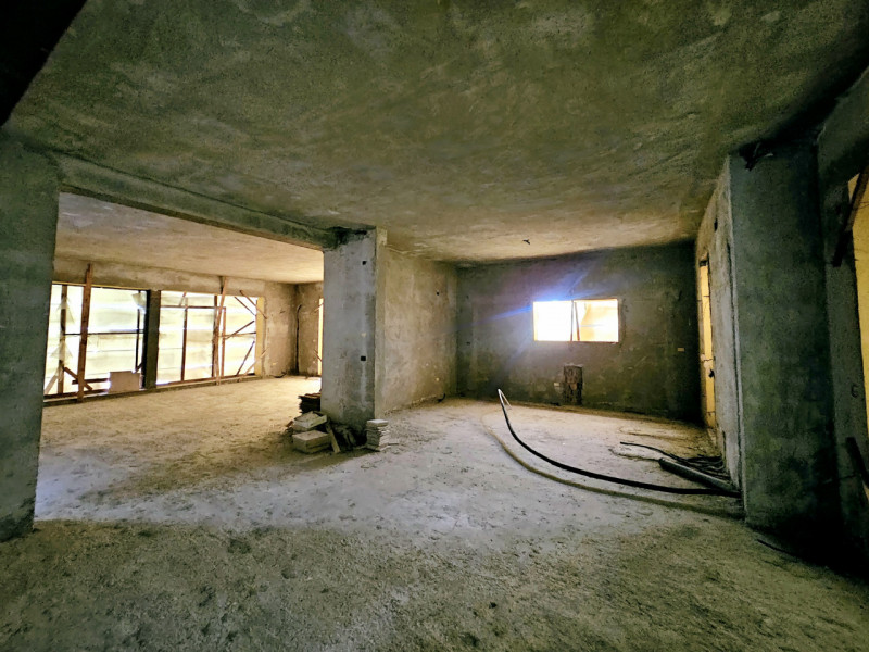 In un quartiere residenziale comodo al centro di Solesino, proponiamo in vendita un esclusivo app...