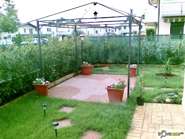 (Per INFO Monica 3482688677) In esclusiva nel comune di Noventa Padovana, nella tranquilla e rice...