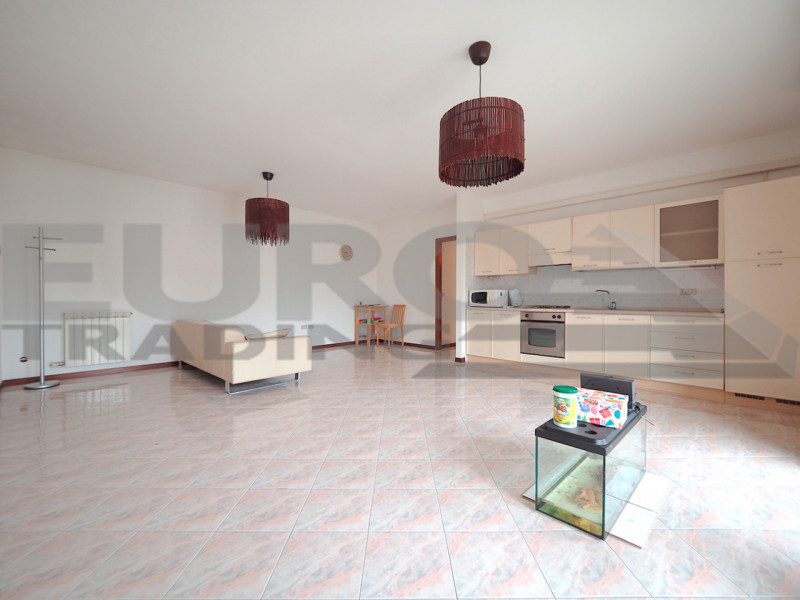 MOGLIANO VENETO – Via Selve
In uno splendido e curato contesto residenziale, proponiamo in vendit...