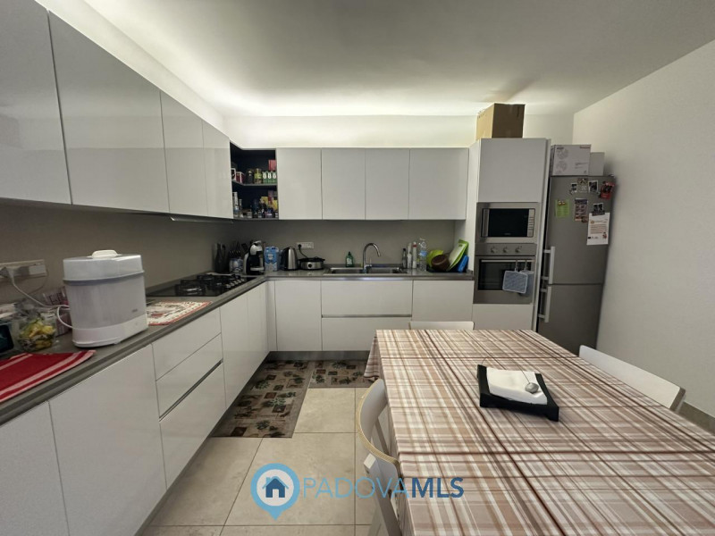 APPARTAMENTO IN BIFAMILIARE IN VENDITA ZONA SAN PAOLO- PADOVA

Immobile in esclusiva al Gruppo Pa...