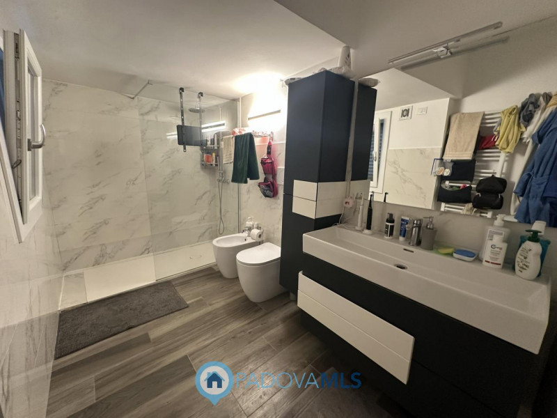 APPARTAMENTO IN BIFAMILIARE IN VENDITA ZONA SAN PAOLO- PADOVA

Immobile in esclusiva al Gruppo Pa...