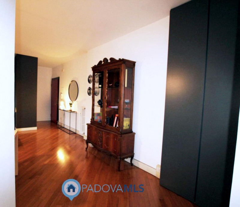 Immobile in esclusiva al Gruppo Padova MLS

Nel cuore della rinomata zona Portello Istituti di Pa...