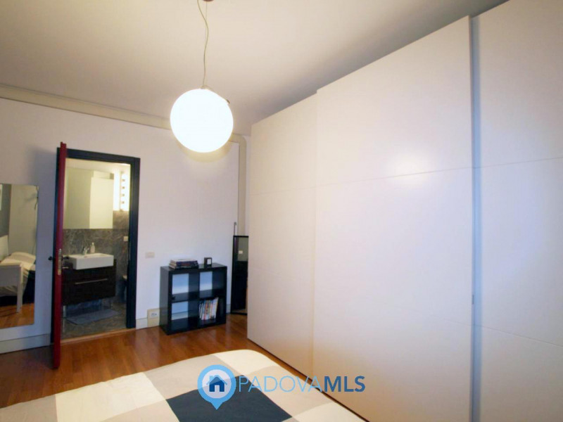 Immobile in esclusiva al Gruppo Padova MLS

Nel cuore della rinomata zona Portello Istituti di Pa...