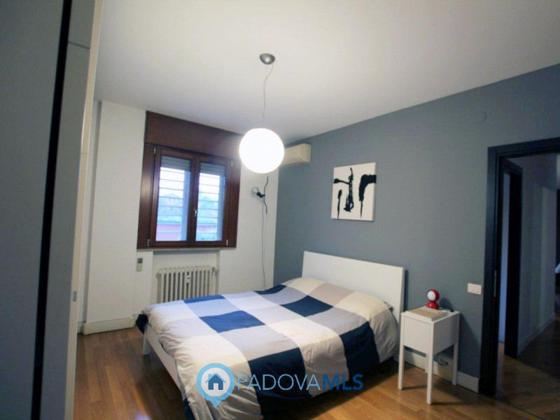 Immobile in esclusiva al Gruppo Padova MLS

Nel cuore della rinomata zona Portello Istituti di Pa...