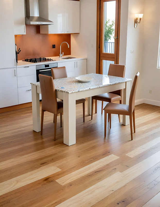 (Per Info Mara - 3481536890) A Treviso, a pochi passi dalle mura, in zona ben servita proponiamo ...