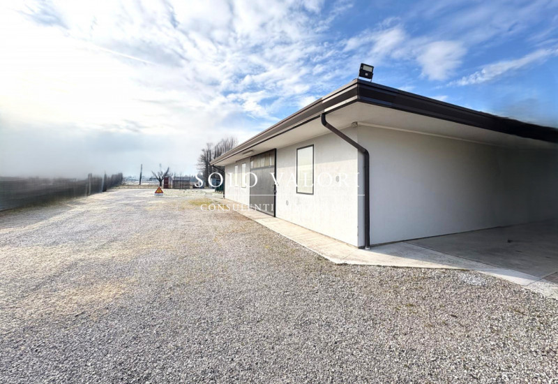 Rif. C350 – Deposito Attrezzi a Piombino Dese (Frazione)

Per info: Marco 340 2242606

In contest...