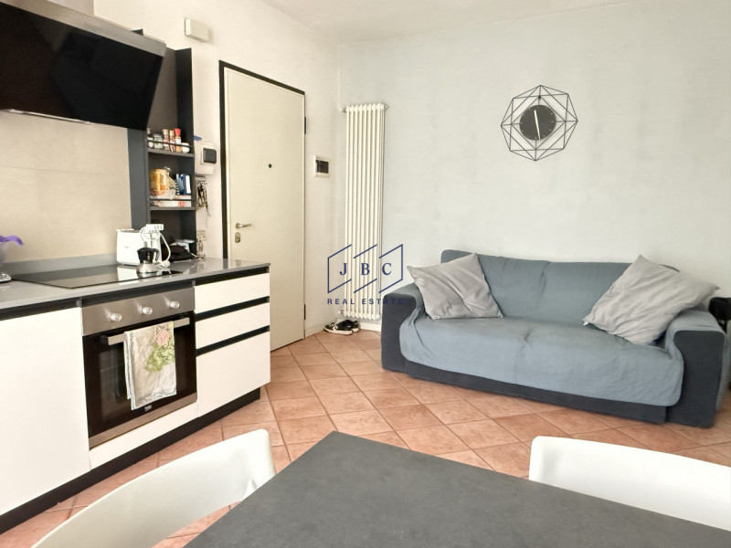 ODERZO - (TV)
Siamo lieti di proporvi in vendita ad Oderzo, a pochi minuti dal centro in zona res...