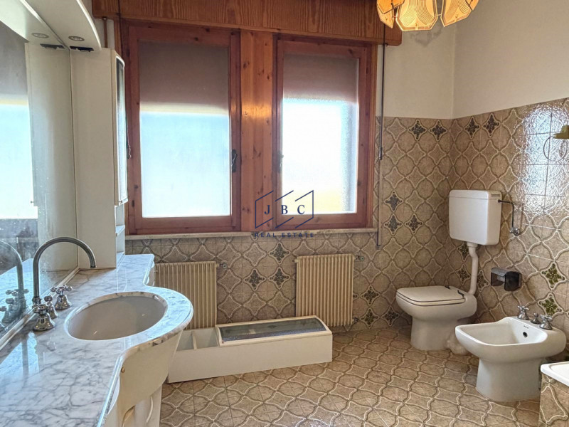 GORGO AL MONTICANO - (TV)
Proponiamo a Gorgo al Monticano una casa bifamiliare costruita negli an...