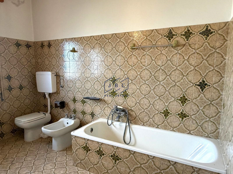 GORGO AL MONTICANO - (TV)
Proponiamo a Gorgo al Monticano una casa bifamiliare costruita negli an...