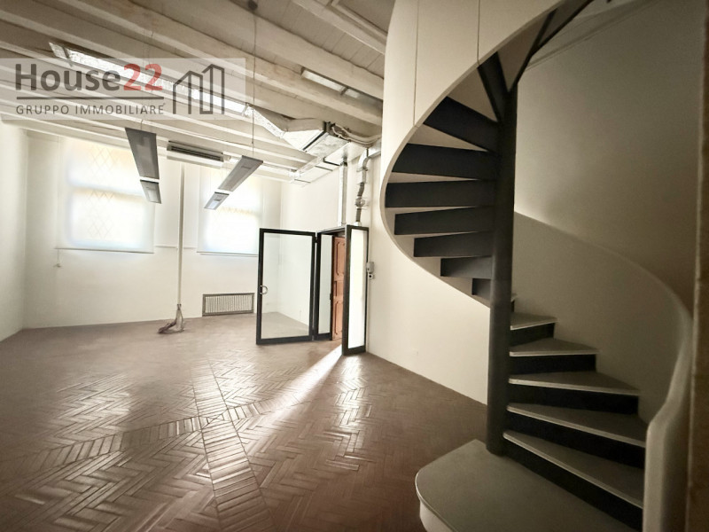 CORSO ANDREA PALLADIO - VICENZA. In pieno centro storico di Vicenza in bellissimo e curato palazz...