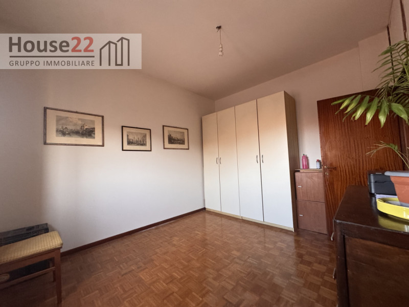 INTERNO VIALE TRENTO- VICENZA. Nel cuore di Vicenza, proponiamo in vendita un ESCLUSIVO APPARTAME...