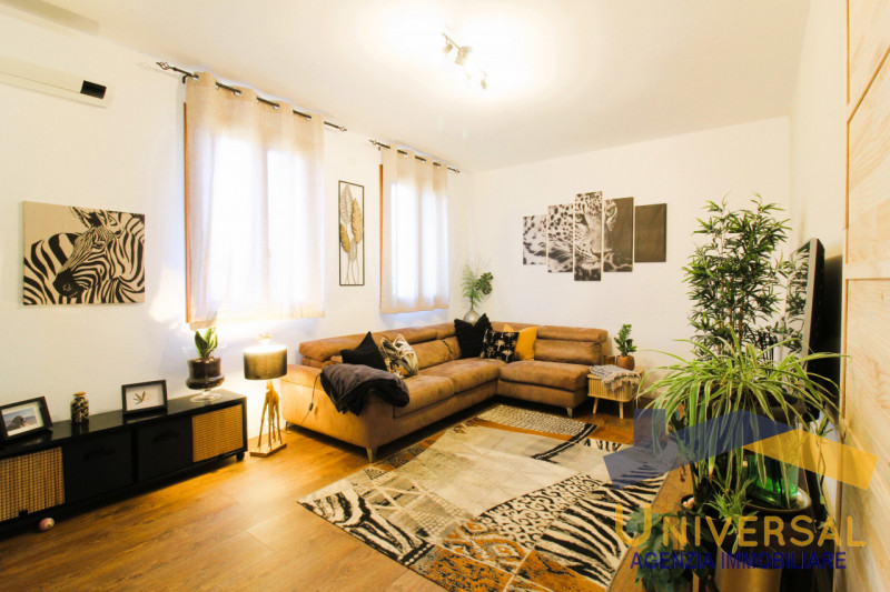 VILLA DEL CONTE - In zona tranquilla, lontana da traffico e da rumori, ma al contempo che permett...